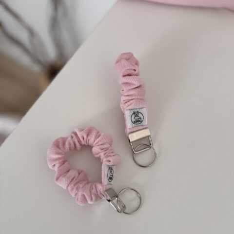 Scrunchie kulcstartó - Rózsaszín